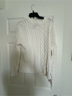 Tahari Ivory Cable Knit Crewneck Sweater